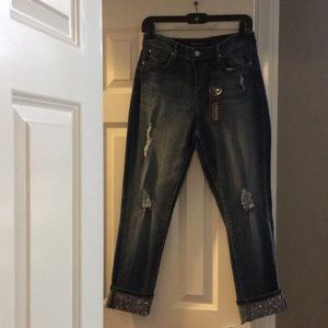 Cuff Jeans with rhinestones